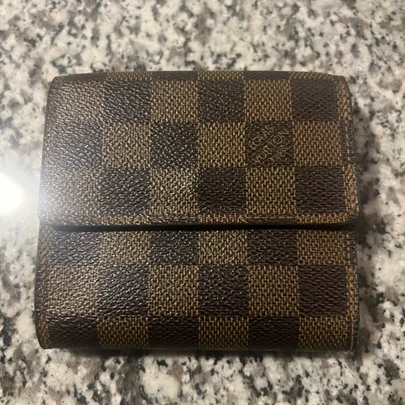 Authentic Vintage Louis Vuitton Damier Elise Wallet
